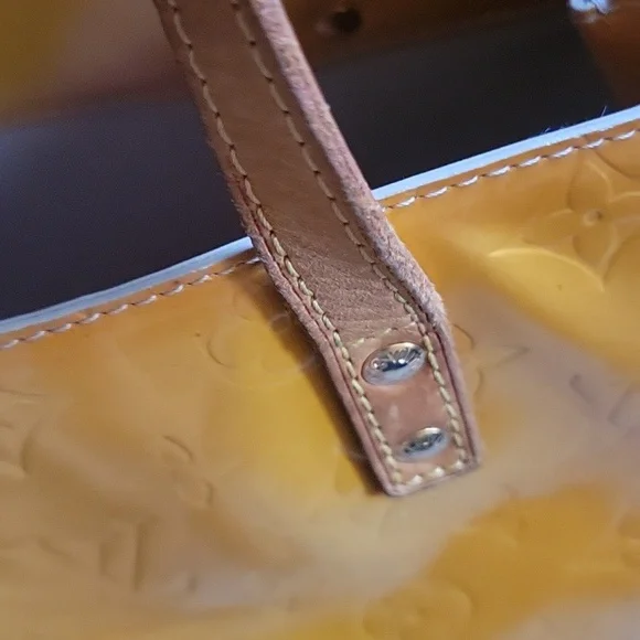 Louis Vuitton VERNIS Mustard Patent Leather Tote with Brown Handles - Picture 5 of 13